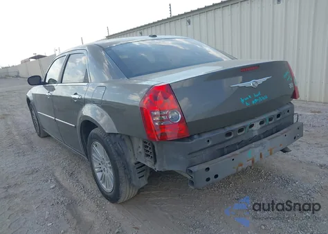 2010 Chrysler 300 Touring/Signature Series/Executive Series из США, поврежденный, VIN 2C3CA5CV1AH167130